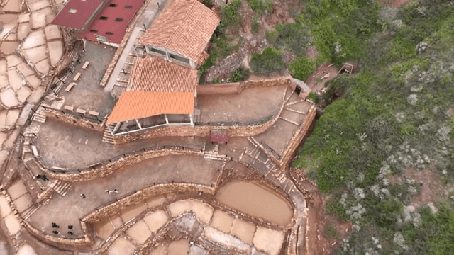 산악 지역의 계단식 염전