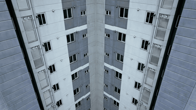 Tall building with multiple windows