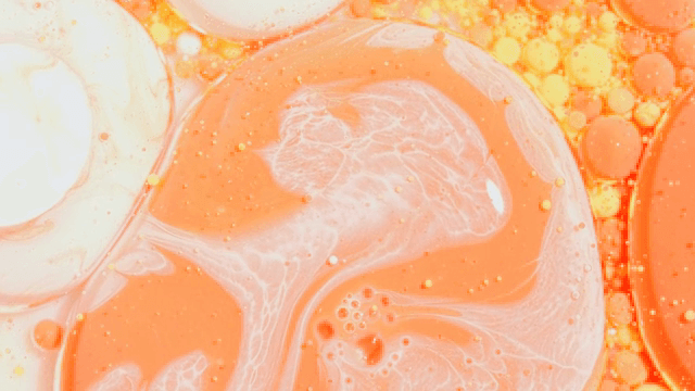 Colorful bubbles in mixed liquid