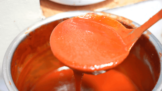 Chogochujang scooped out with ladle