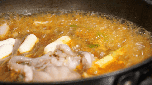 떡과 낙지가 들어간 해물 찜닭