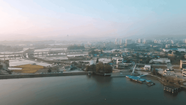 Quiet morning city view by lake