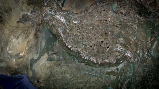 위성으로 본 히말라야 산악 지형