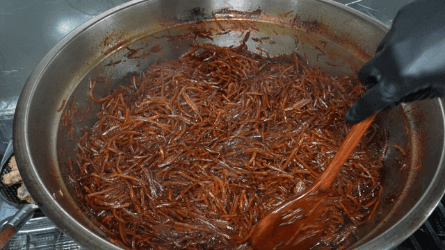 Cooking burdock stew in large pot