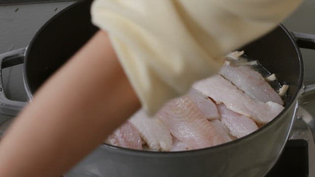 Cooking fresh, well-prepared fish fillets in a pan