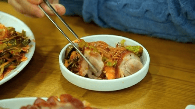 막국수와 함께 먹는 족발