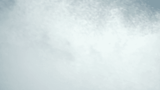 배가 있는 파도가 심한 바다