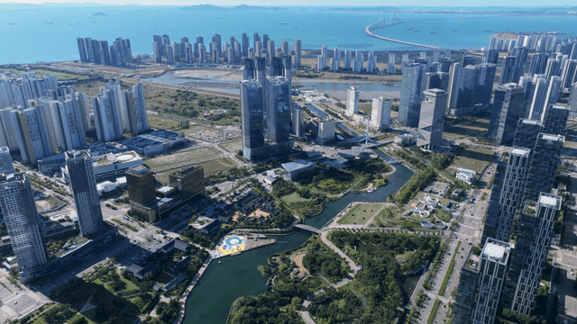 Cityscape where river meets the sea