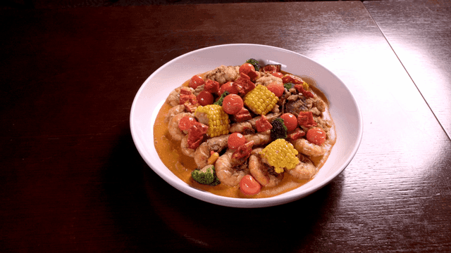 Cajun Shrimp Boil with Shrimp, Corn, and Vegetables