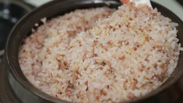 Freshly cooked multigrain rice in a pot