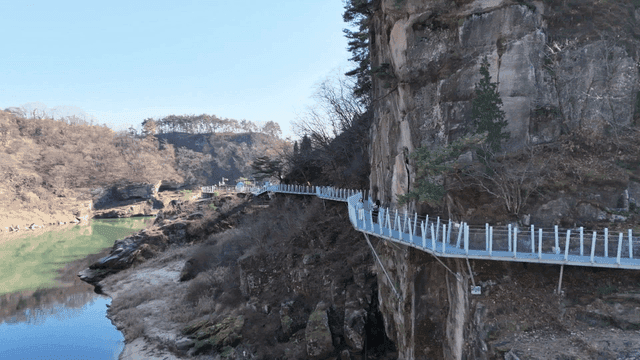 Scenic walkway along a cliffside