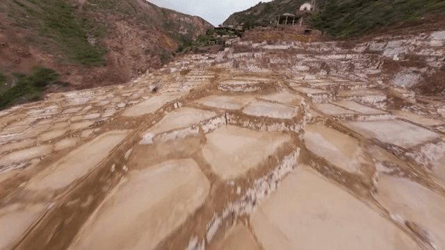 산악 지역의 계단식 염전