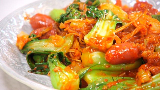 Stir-fried bok choy with red pepper paste with sausage and glass noodles
