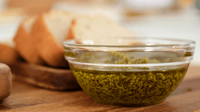 Basil Pesto Sauce with Bread Slices