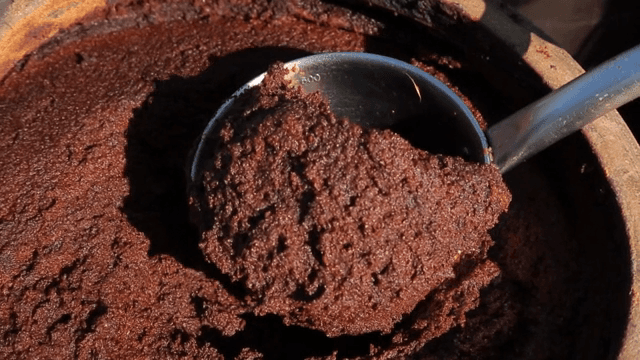 국자로 퍼올린 수제 고추장