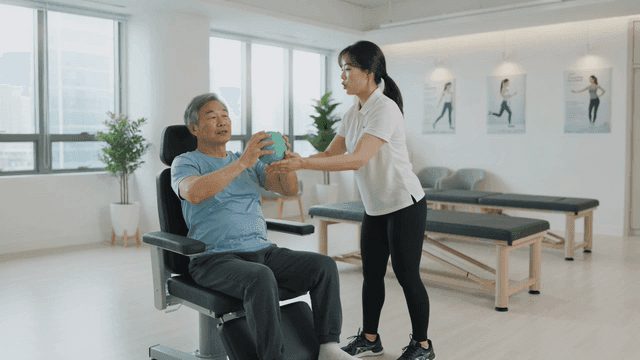 Elderly people receiving rehabilitation treatment