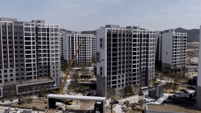 건설 중인 새 아파트 단지