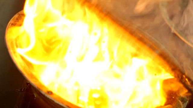 직화로 굽는 석쇠불고기