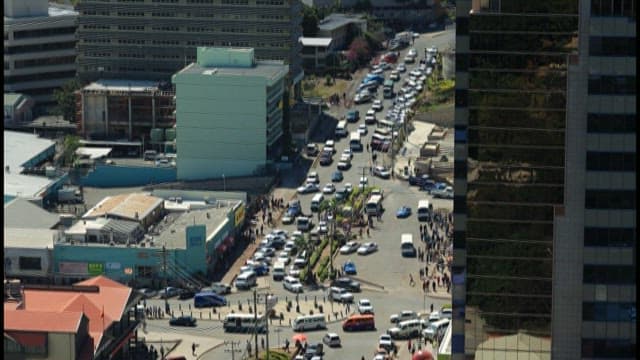 번화한 도심 속 교통