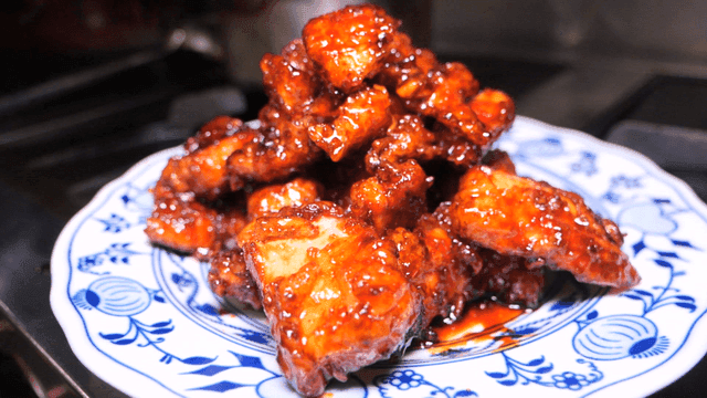 Seasoned fried pork in kitchen