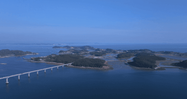 Aerial view of islands and a bridge