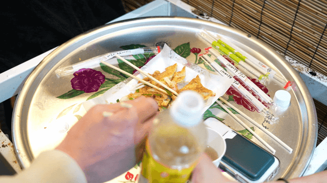 Beef pancakes and drinks on table