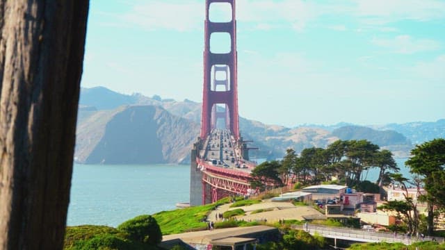 자동차들로 붐비는 골든게이트 교