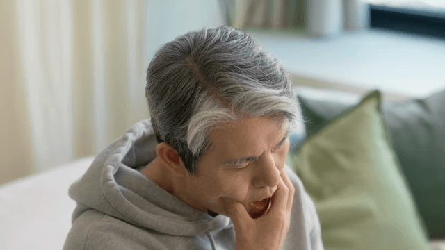 Elderly man with jaw pain