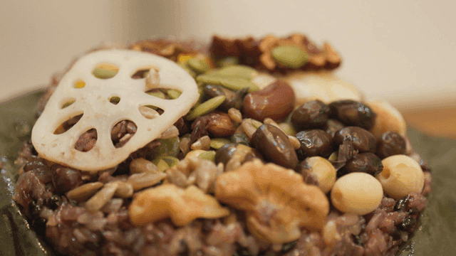 Korean lotus leaf rice with nuts and seeds
