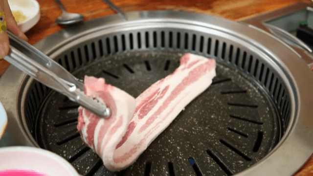 팬에 삼겹살 굽기