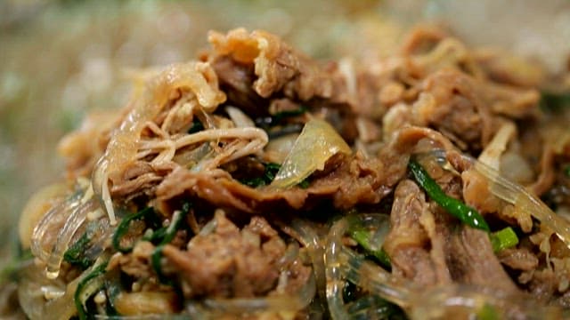 끓고있는 불고기 전골