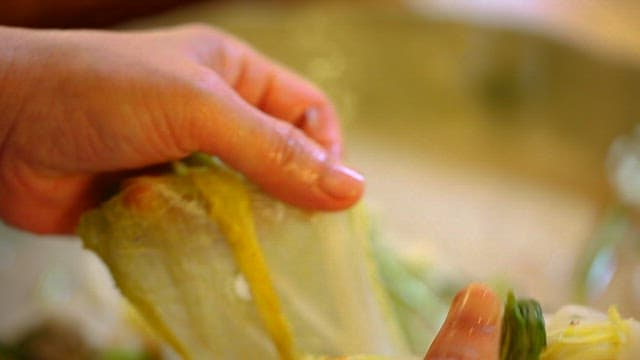 Fresh and crunchy white kimchi made with care