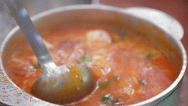 문어가 들어간 푸짐한 스튜 요리