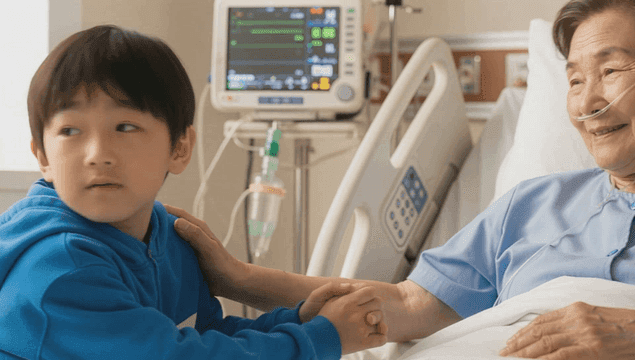 병원 병실에 할머니 병문안온 손자