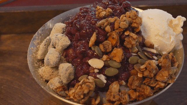 한국식 빙수 디저트 한 그릇