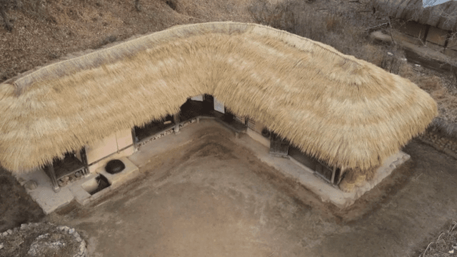 한국 전통 초가집