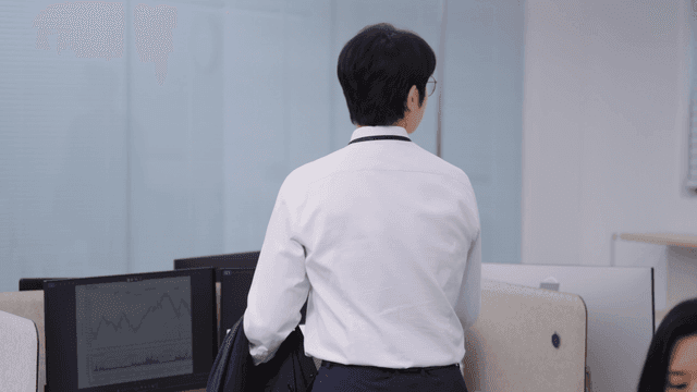 The last appearance of a departing employee