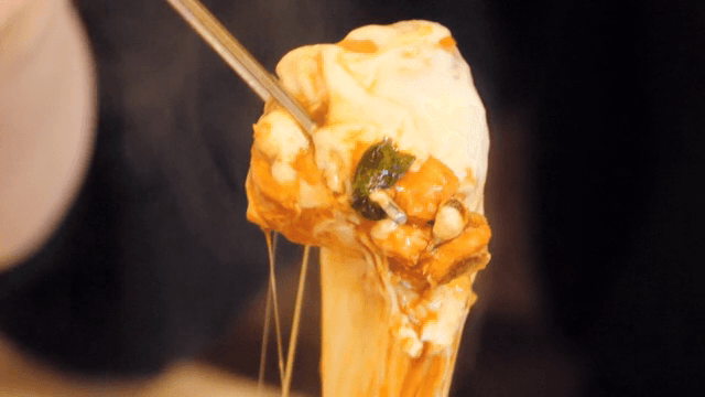 Cheese-covered Braised Chicken