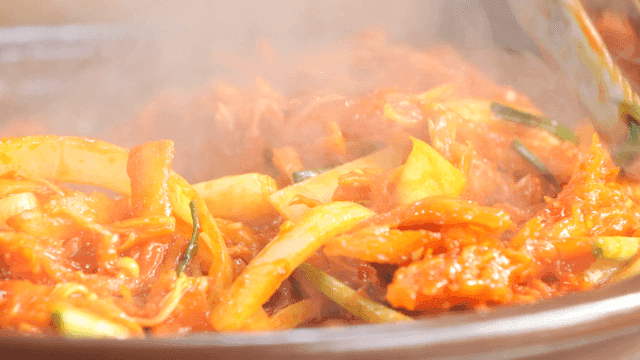 Spicy grilled burdock with vegetables