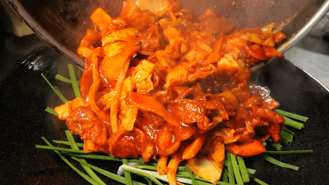 Spicy red pepper paste Bulgogi with vegetables