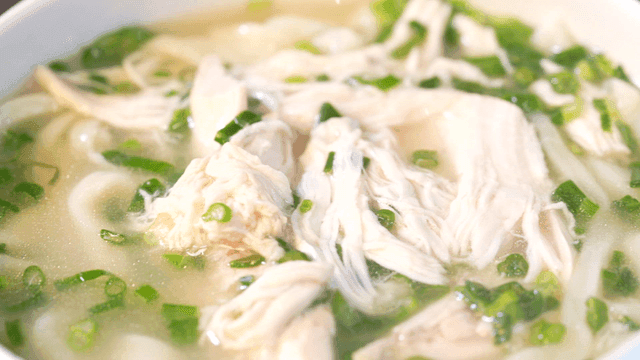 Chicken kalguksu with noodles and chicken