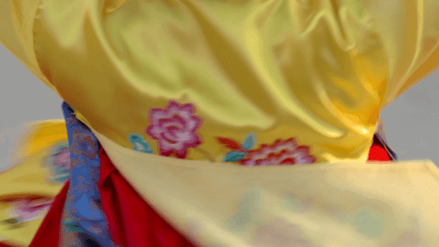 Traditional Korean dance with fans