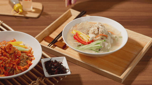 Korean cold noodles and spicy bibim noodles