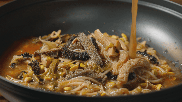 부어지는 내장탕