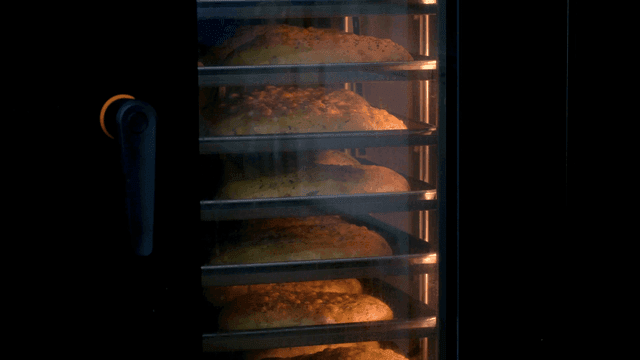 Bread that is baked in rotation in oven