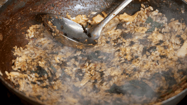 Potato stew fried rice stuck to bottom of pot