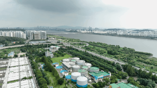 Cityscape with rivers and greenery