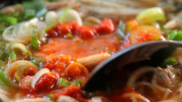 Spicy chicken soup with white rice