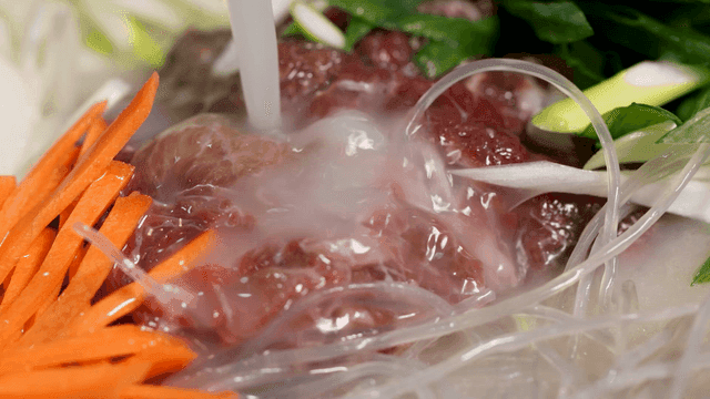 Beef and vegetable hot pot