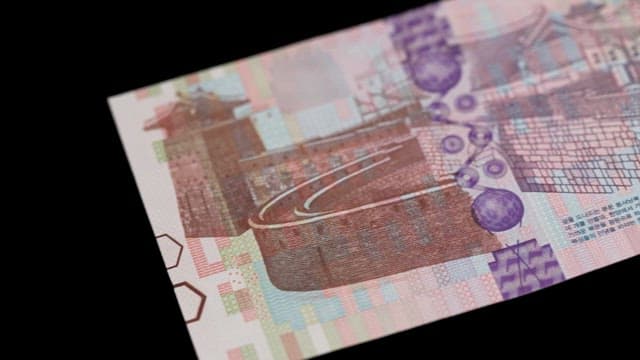 수원 화성 요새를 강조한 지역 상품권